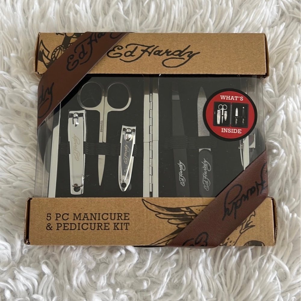 ❌SOLD❌❌Ed Hardy Manicure-Pedicure Set